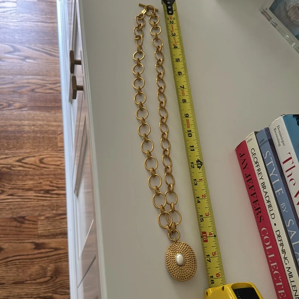 Julie Vos Gold Chain Necklace with Pendant - Picture 5 of 5